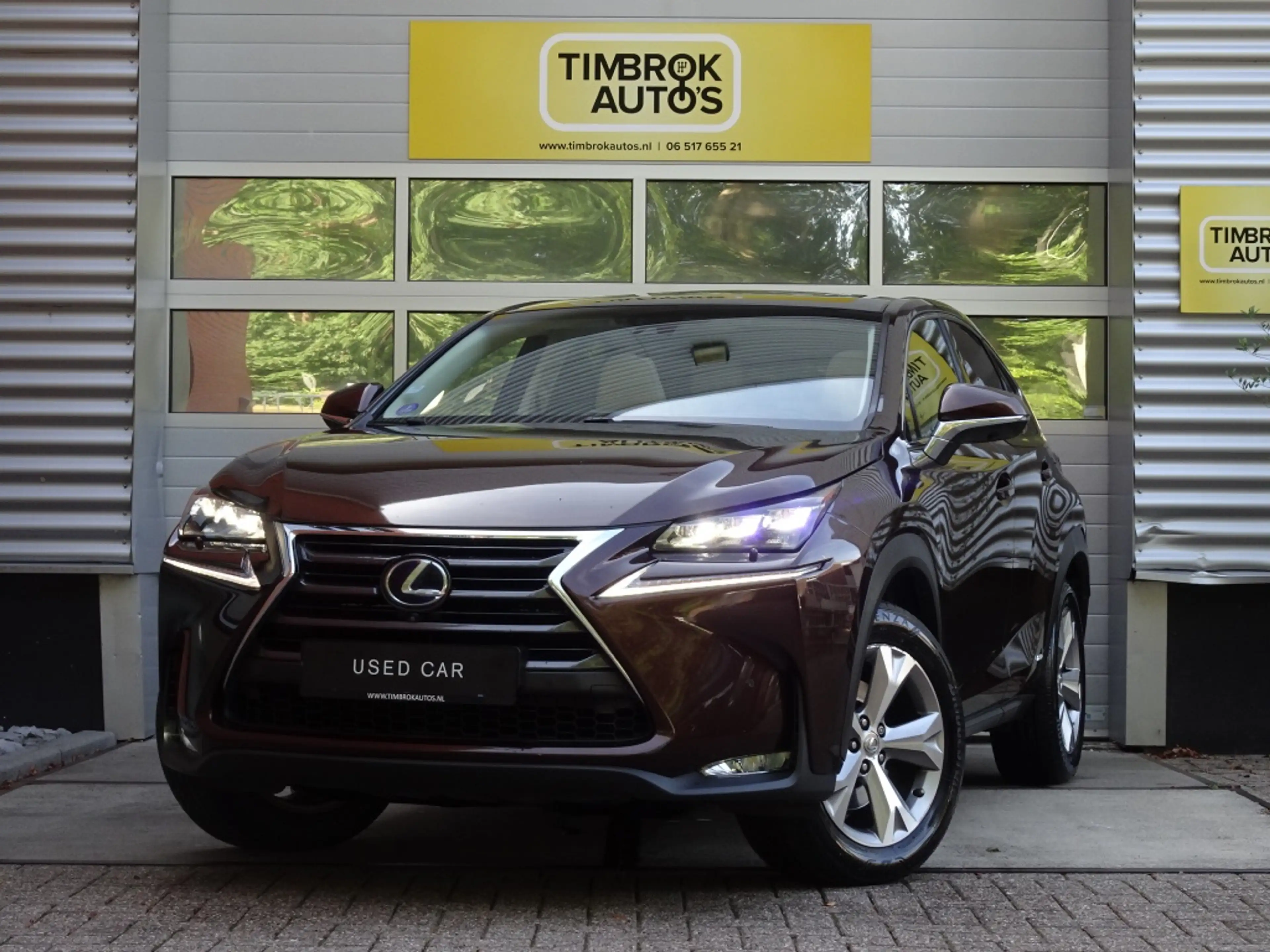 Lexus NX 300h AWD President *Pano/Mark L./HUD/Stoelkoeling/Trekh