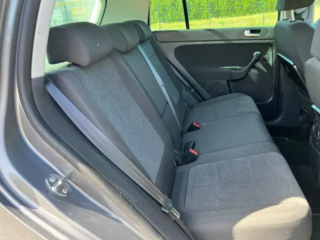 Volkswagen Golf Plus view 4