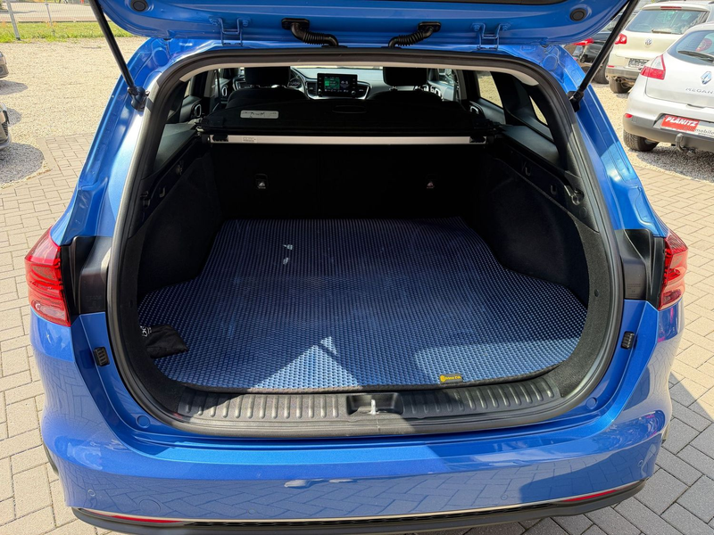 Kia Ceed SW / cee'd SW 1.5 T GDI Spirit — photo 12