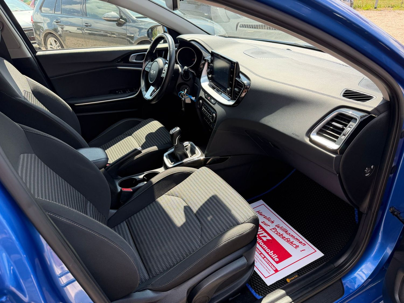 Kia Ceed SW / cee'd SW 1.5 T GDI Spirit — photo 11