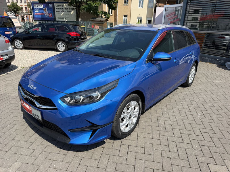 Kia Ceed SW / cee'd SW 1.5 T GDI Spirit — photo 3