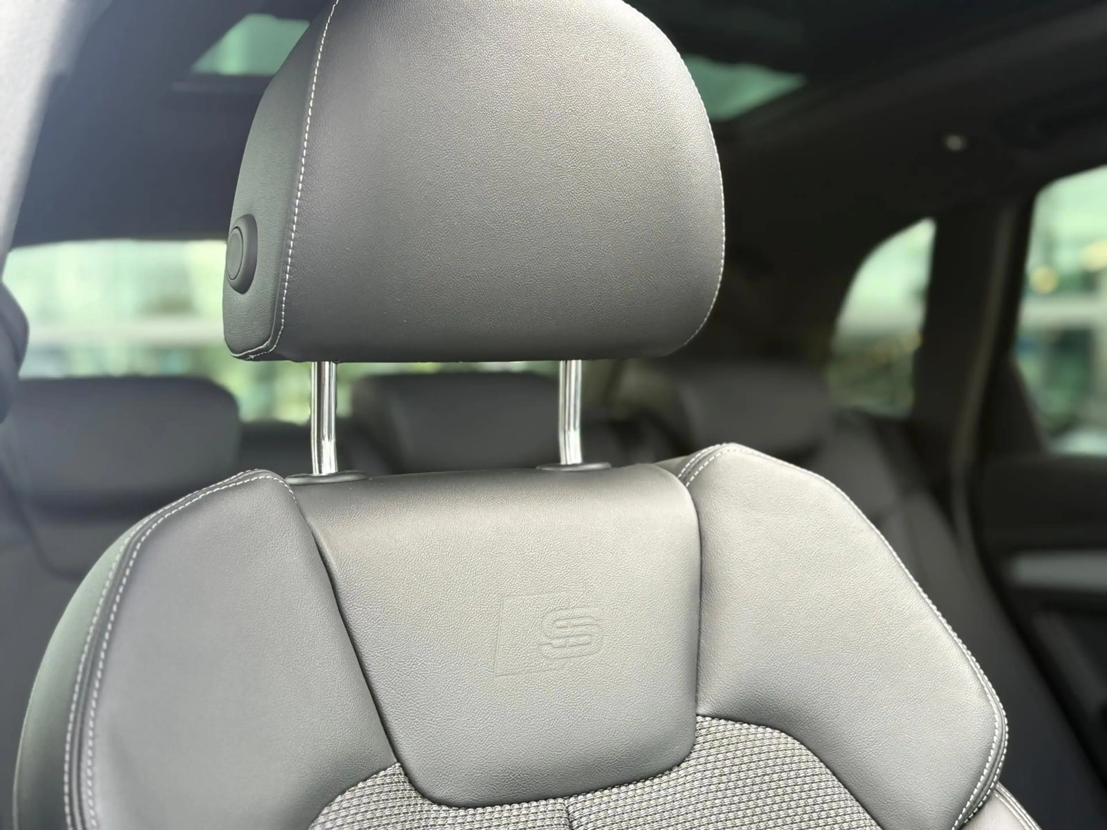 Audi Q5 55 TFSI e S edition Competition FACELIFT 367pk Luc — photo 11