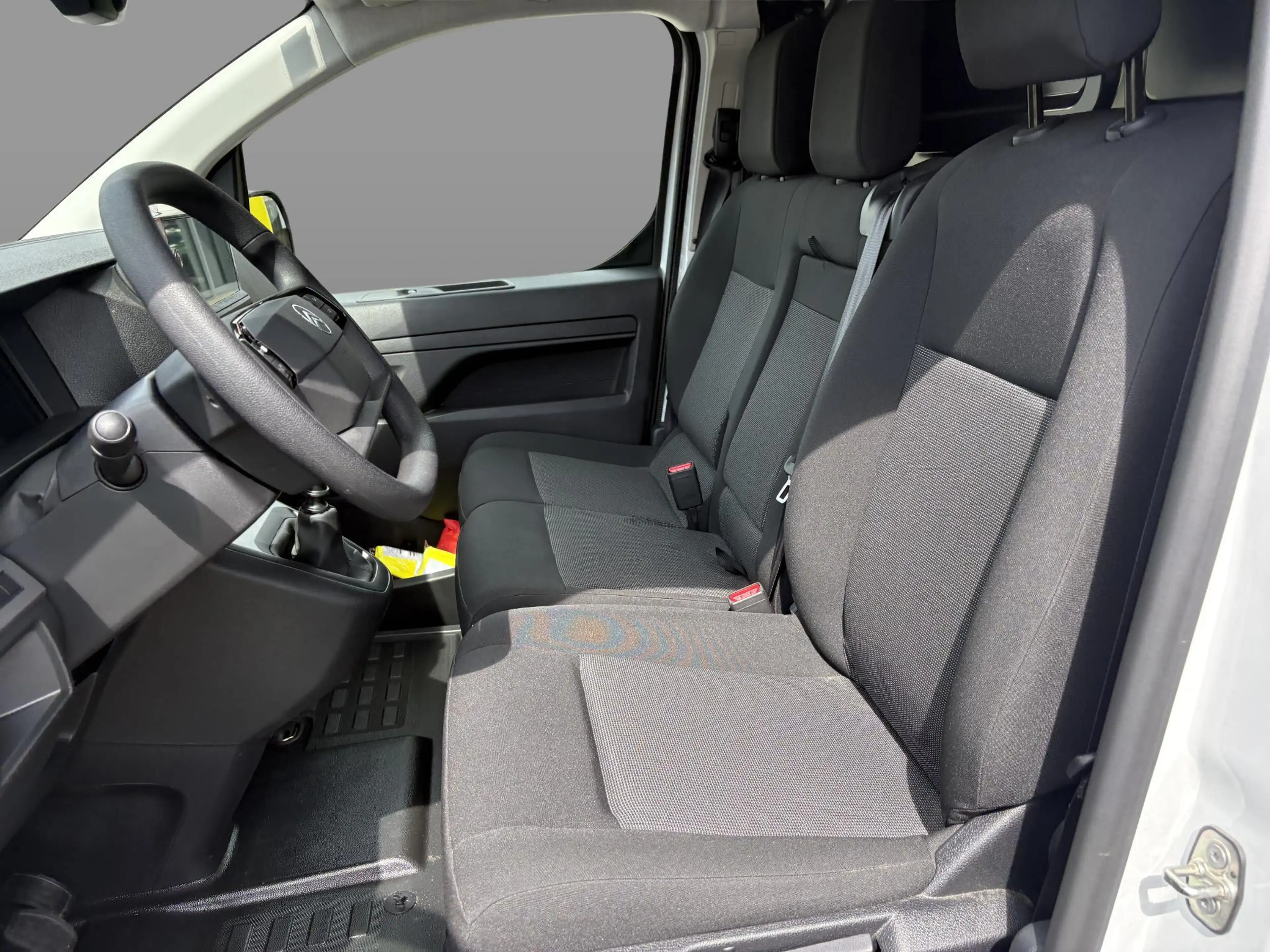 Citroen Jumpy M 2.0 BlueHDi 145 S&S MAN6 — photo 10