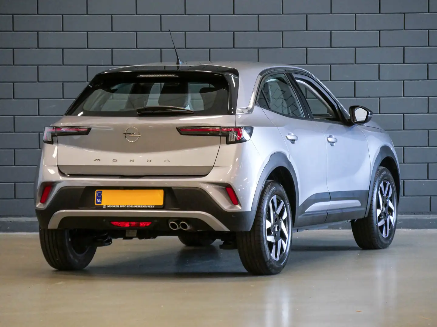 Opel Mokka 1.2 Turbo Automaat Business Elegance | CAMERA | AP Grijs - 2