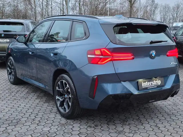 BMW X3 view 4