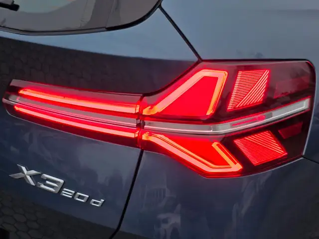 BMW X3 view 7