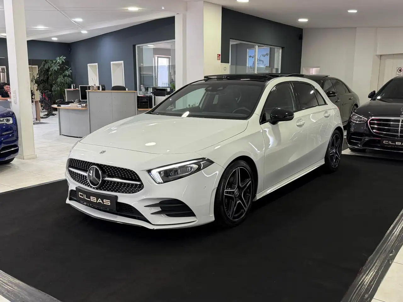 Mercedes-Benz A 220