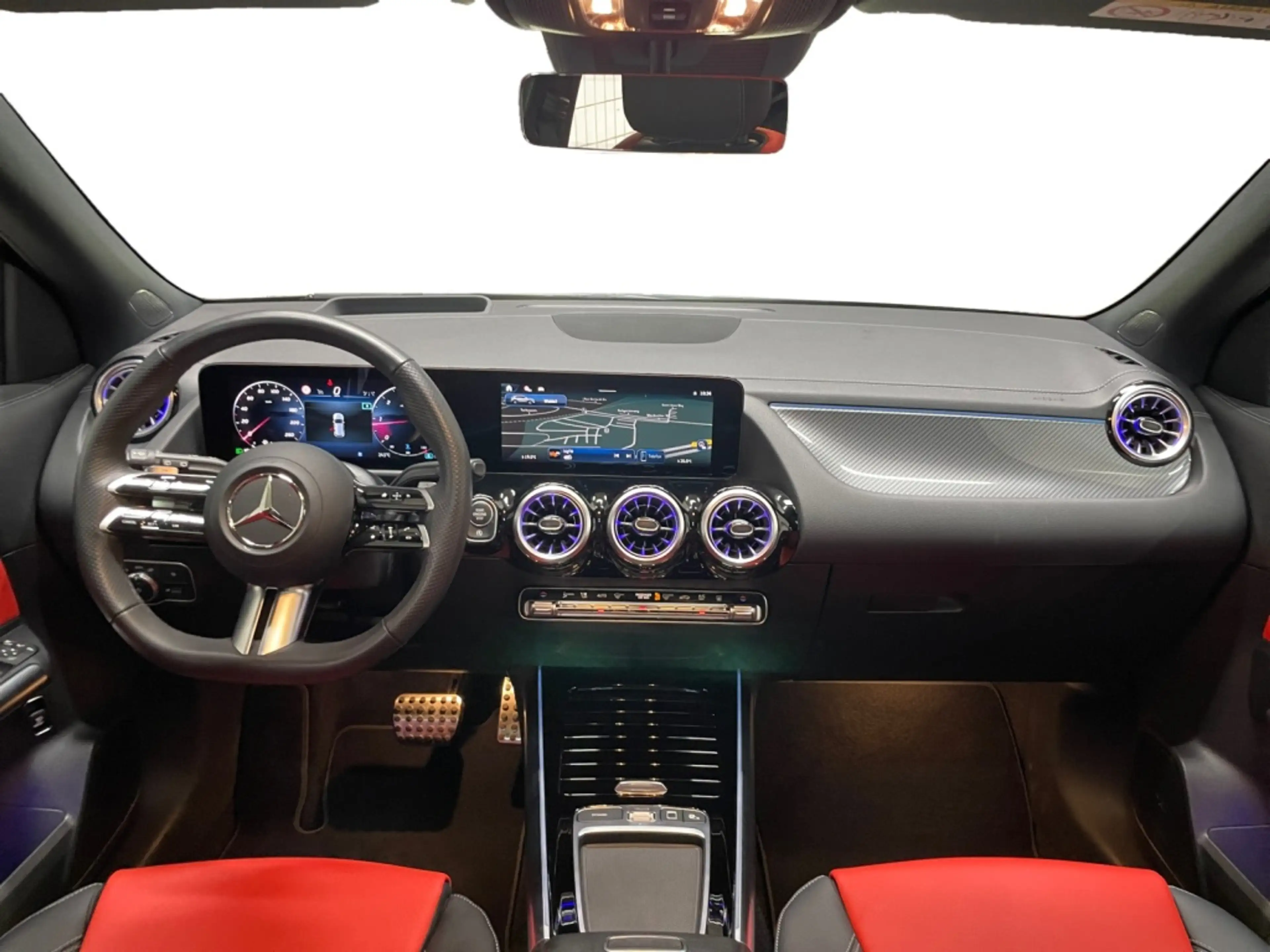 Mercedes-Benz GLA 220 d 4matic AMG AMG+MBUX+MBeam+AHK+HUD+Pano — photo 11