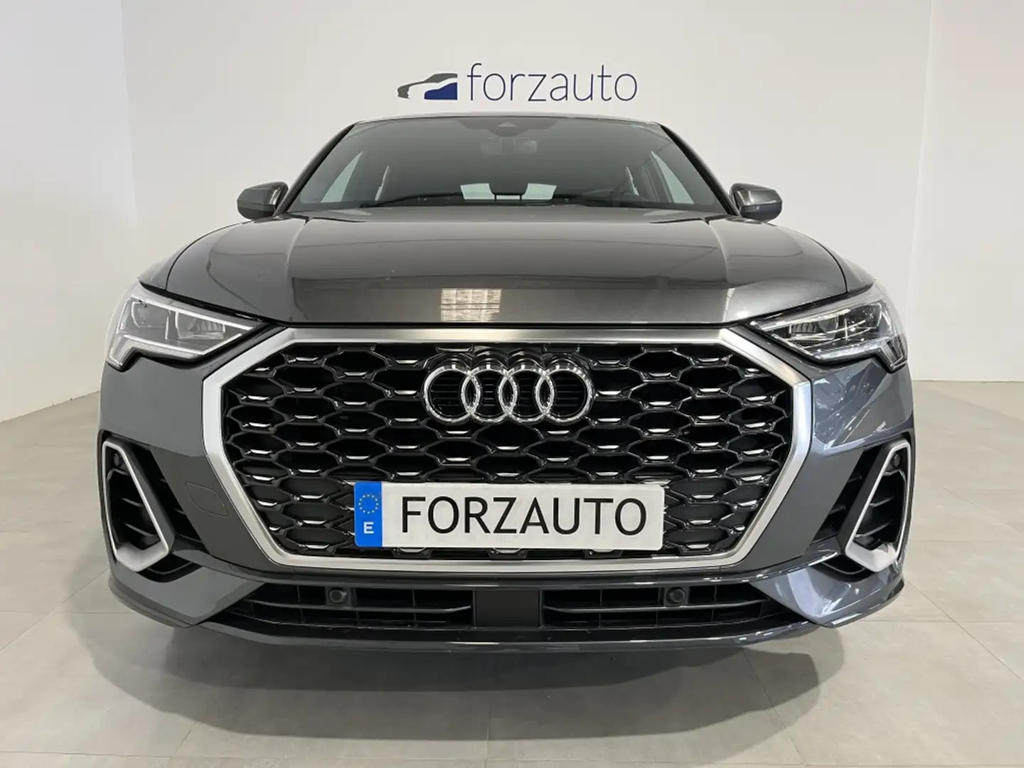 Audi Q3 Sportback 35 TDI S line Gris - 2