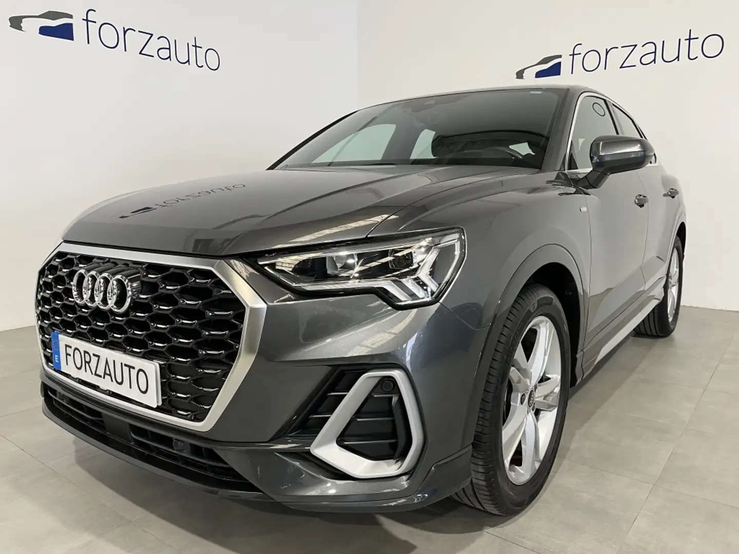 Audi Q3 Sportback 35 TDI S line Gris - 1