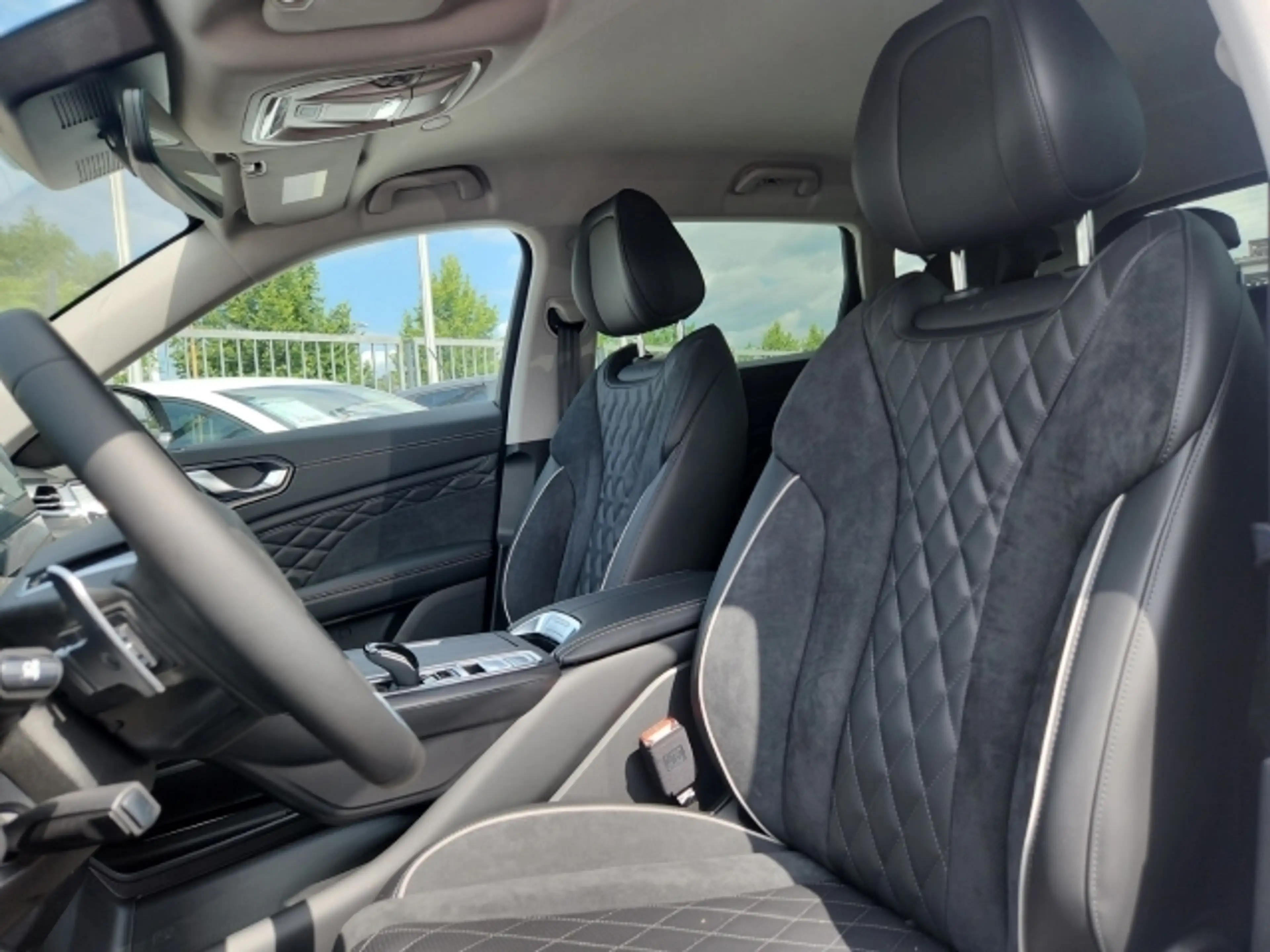 GWM WEY 03 Luxury 4WD Head-Up Sitzklima Infinity Parkassist — photo 8