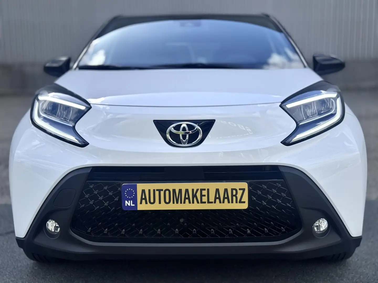 Toyota Aygo X 1.0 VVT-i MT Two-Tone | CARPLAY LANE CLIMA - ZGAN! Weiß - 2