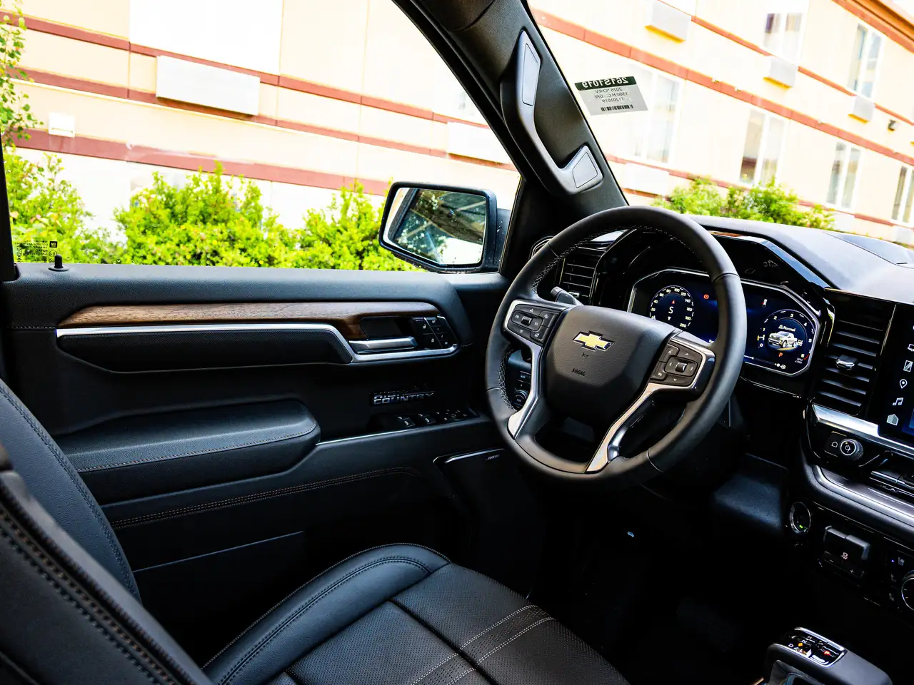 Chevrolet Silverado 1500 photo Chevrolet Silverado 1500