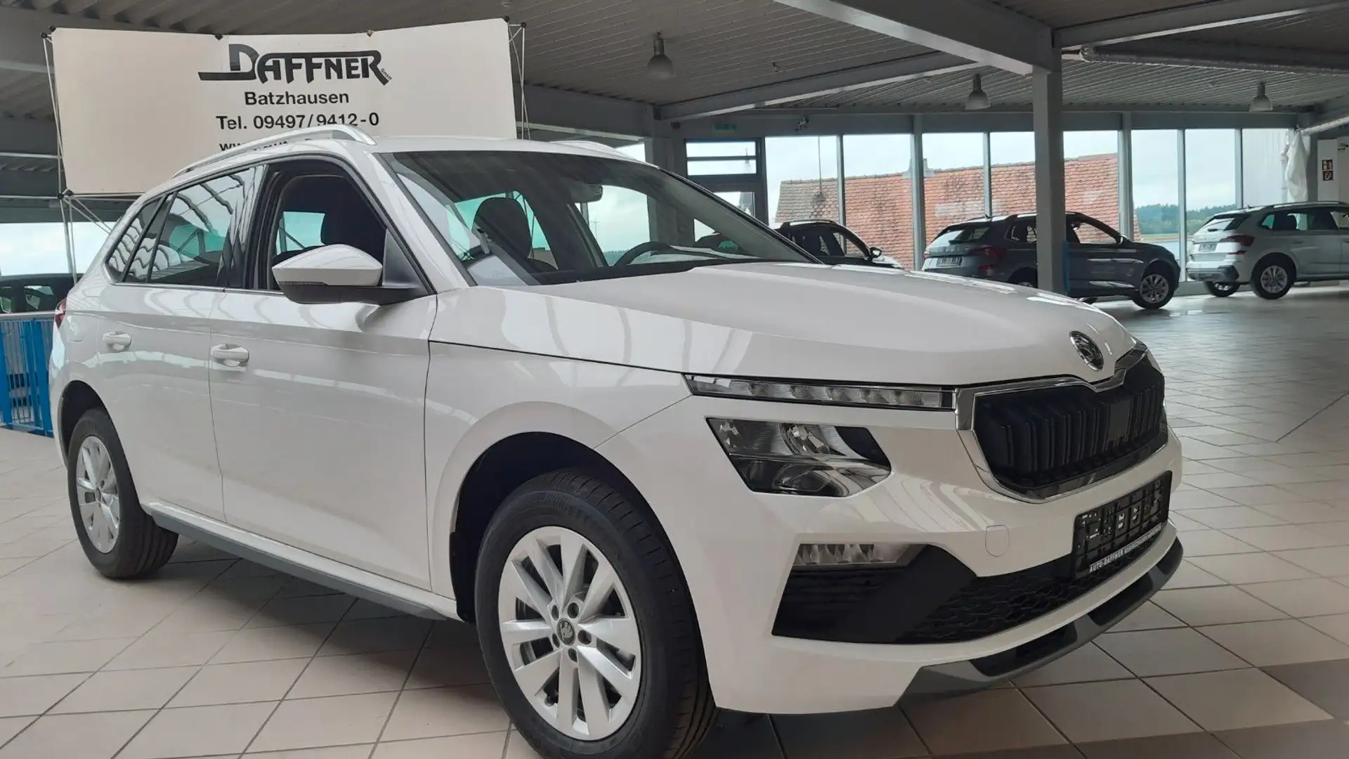 Skoda Kamiq 1.0 TSI 85kW DSG / SZHZG / AHK / PDC / DAB Blanc - 2
