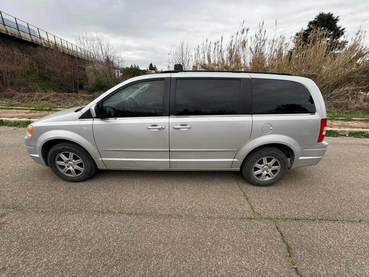 Chrysler Grand Voyager Grand Voyager V 2008 2.8 crd Touring c/. auto dpf Argento - 2