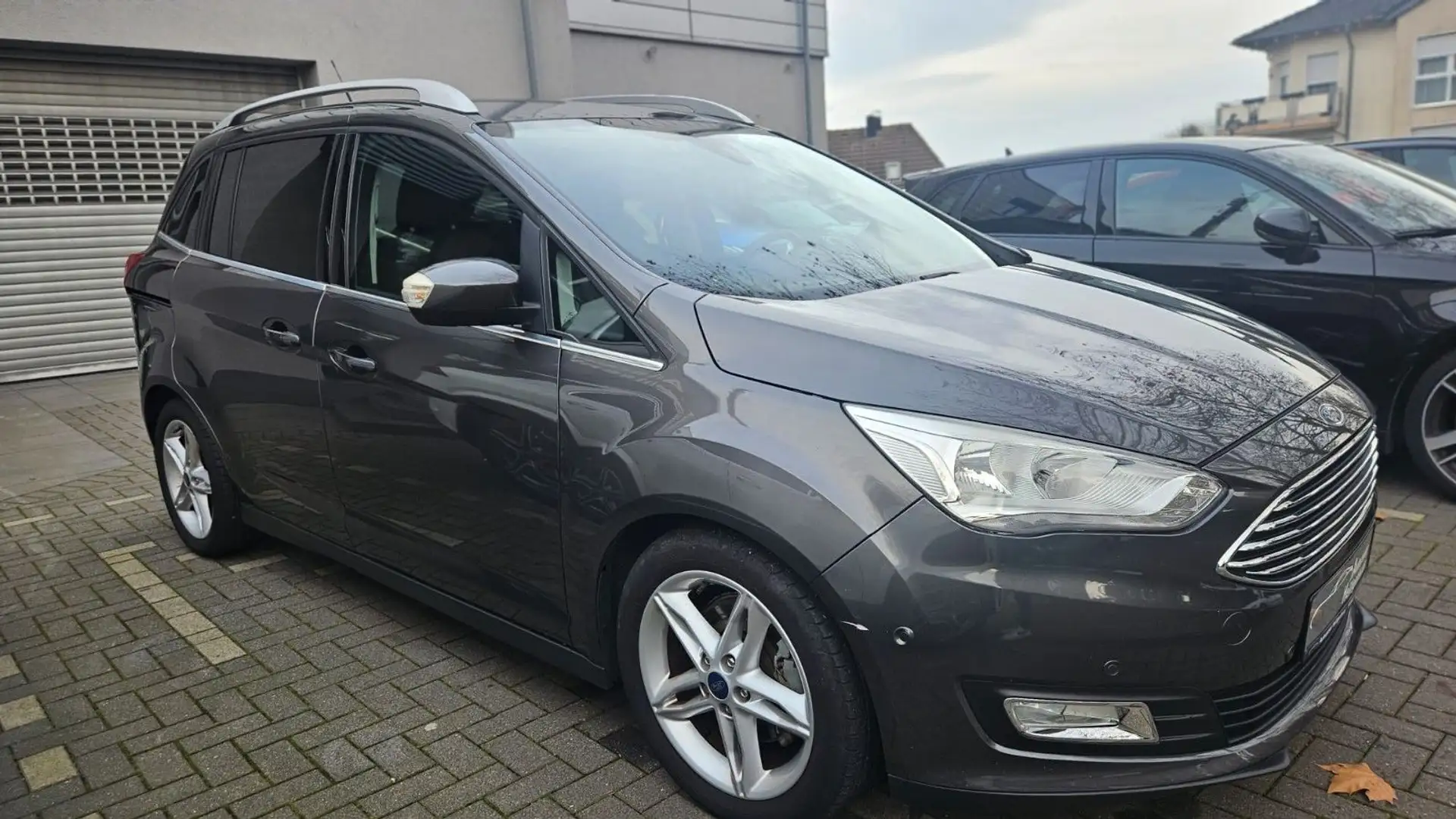 Ford Grand C-Max 1.5 EcoBoost Cool & Connect Navi Gris - 2