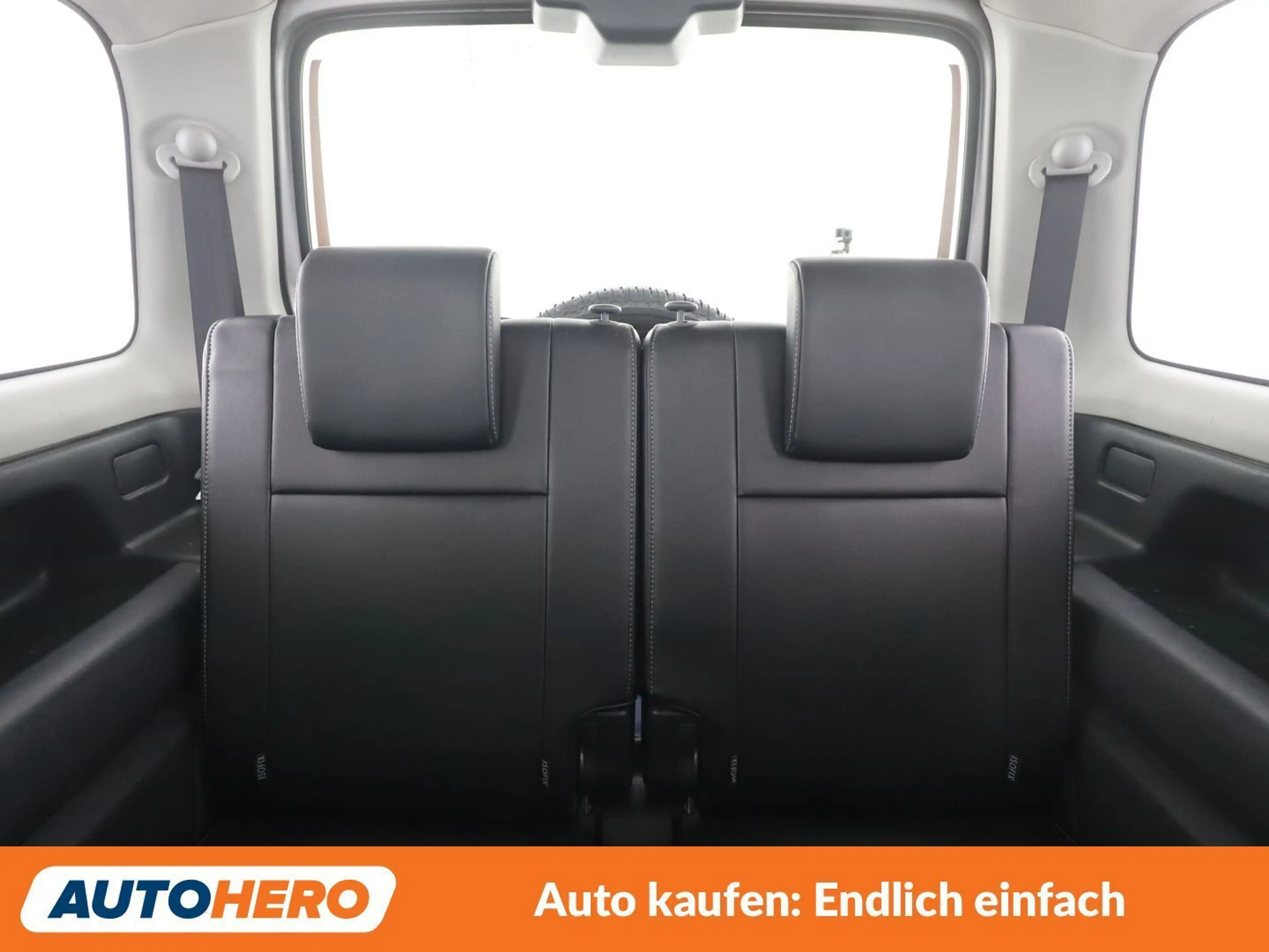 Suzuki Jimny 1.3 Deluxe — photo 15
