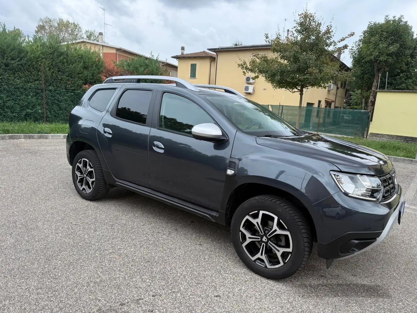 Dacia Duster 1.0 tce Gpl - NAV. - 12 MESI DI GARANZIA - Grigio - 2