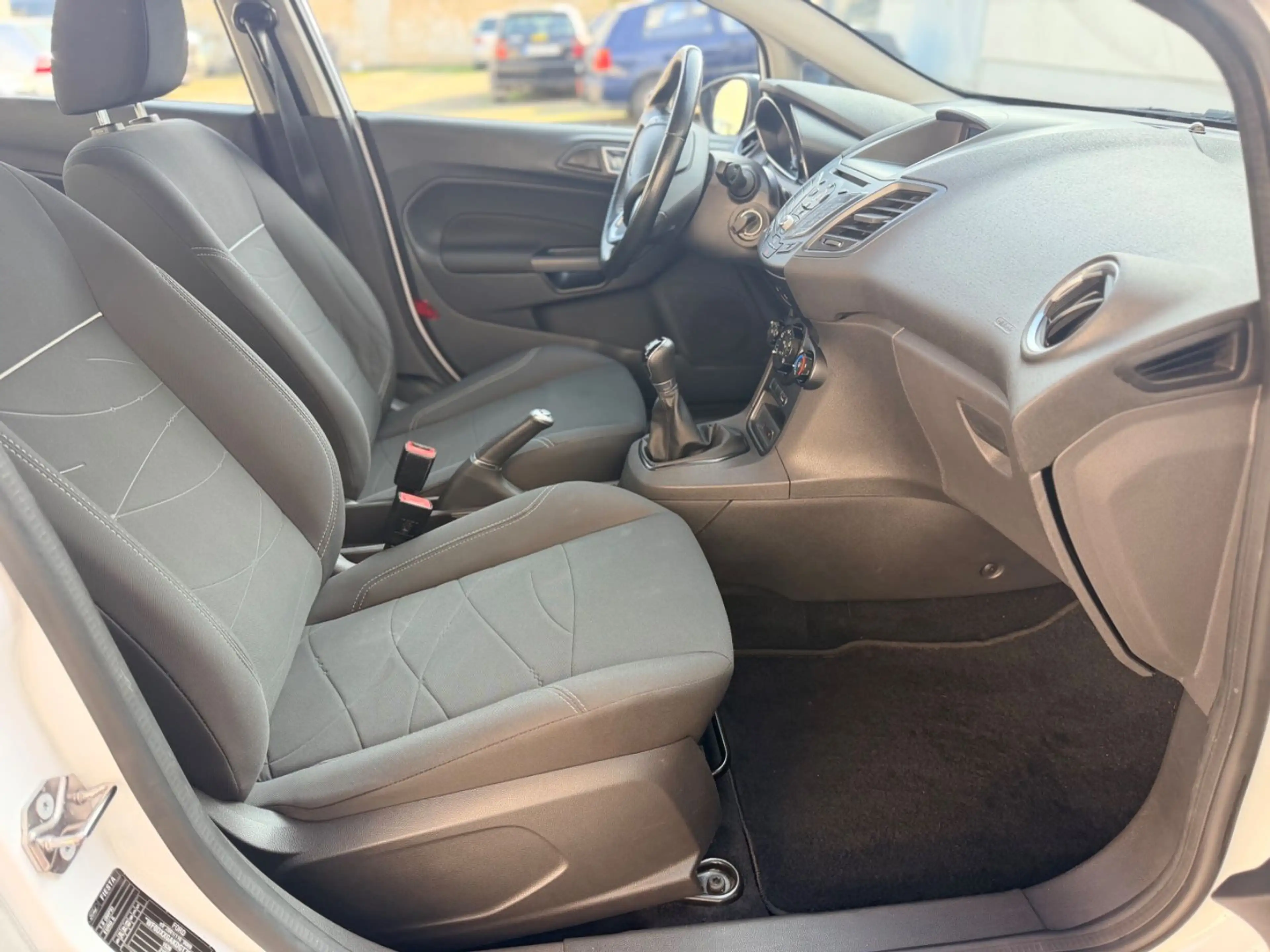 Ford Fiesta Trend Klima Shz 2.Hand 92Tkm — photo 15