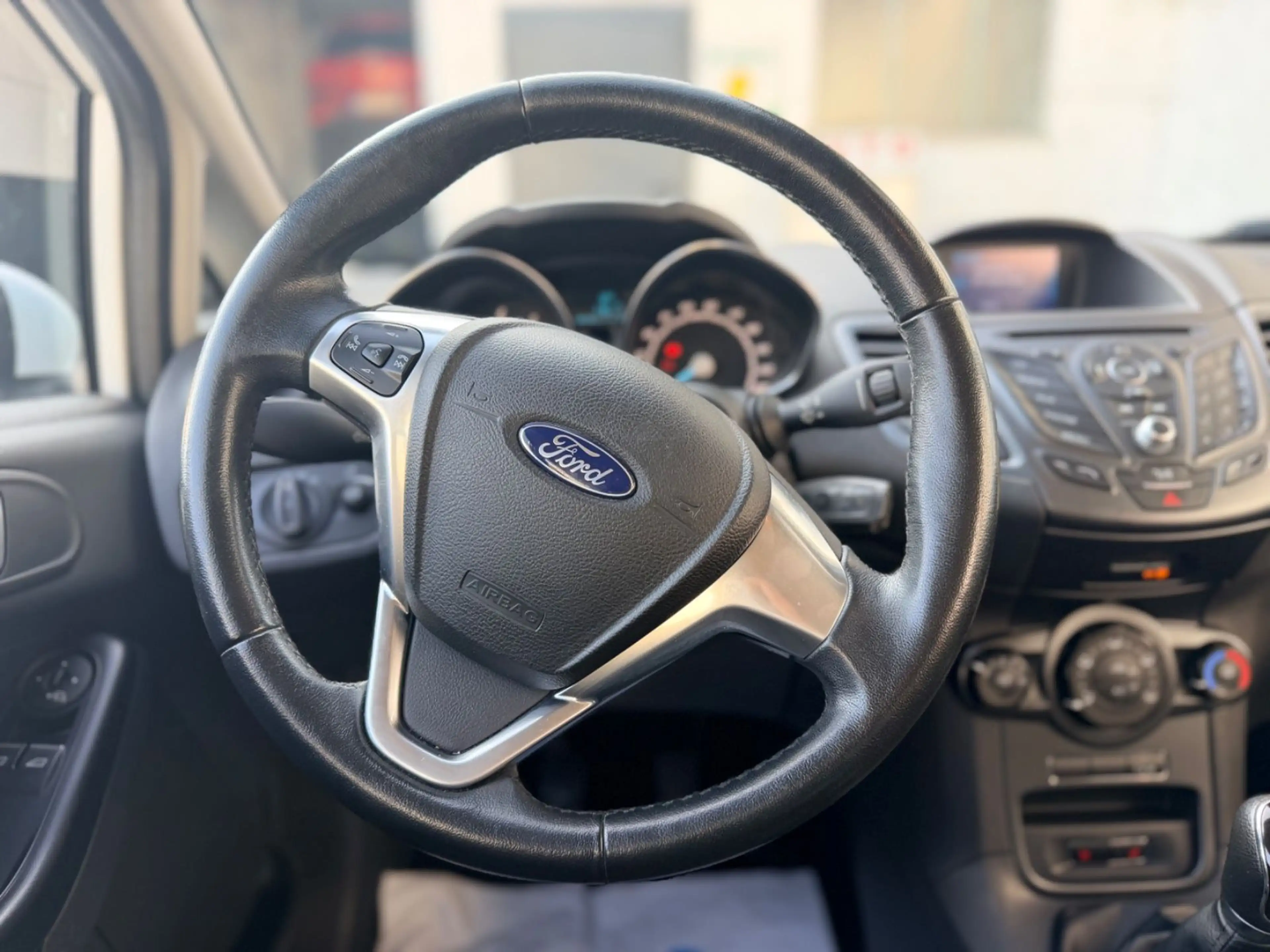 Ford Fiesta Trend Klima Shz 2.Hand 92Tkm — photo 10