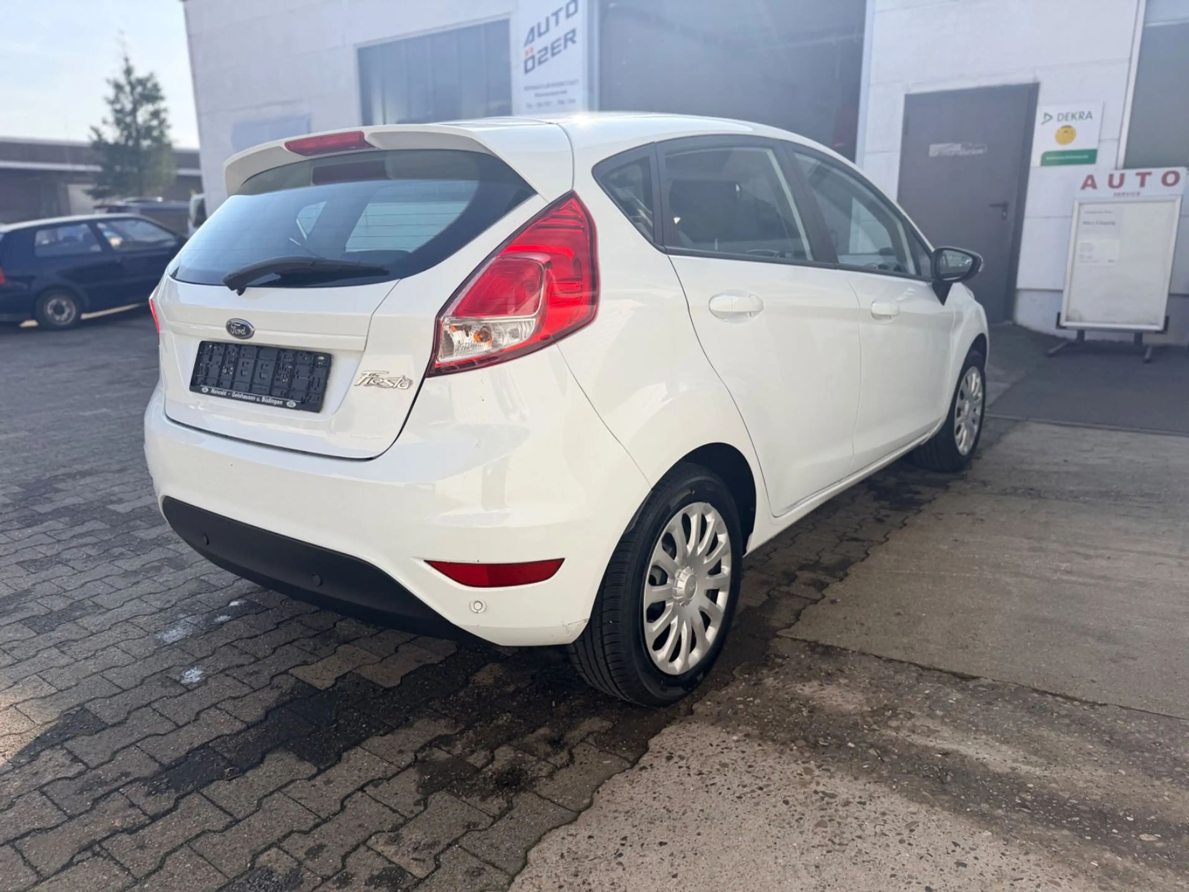 Ford Fiesta Trend Klima Shz 2.Hand 92Tkm — photo 7