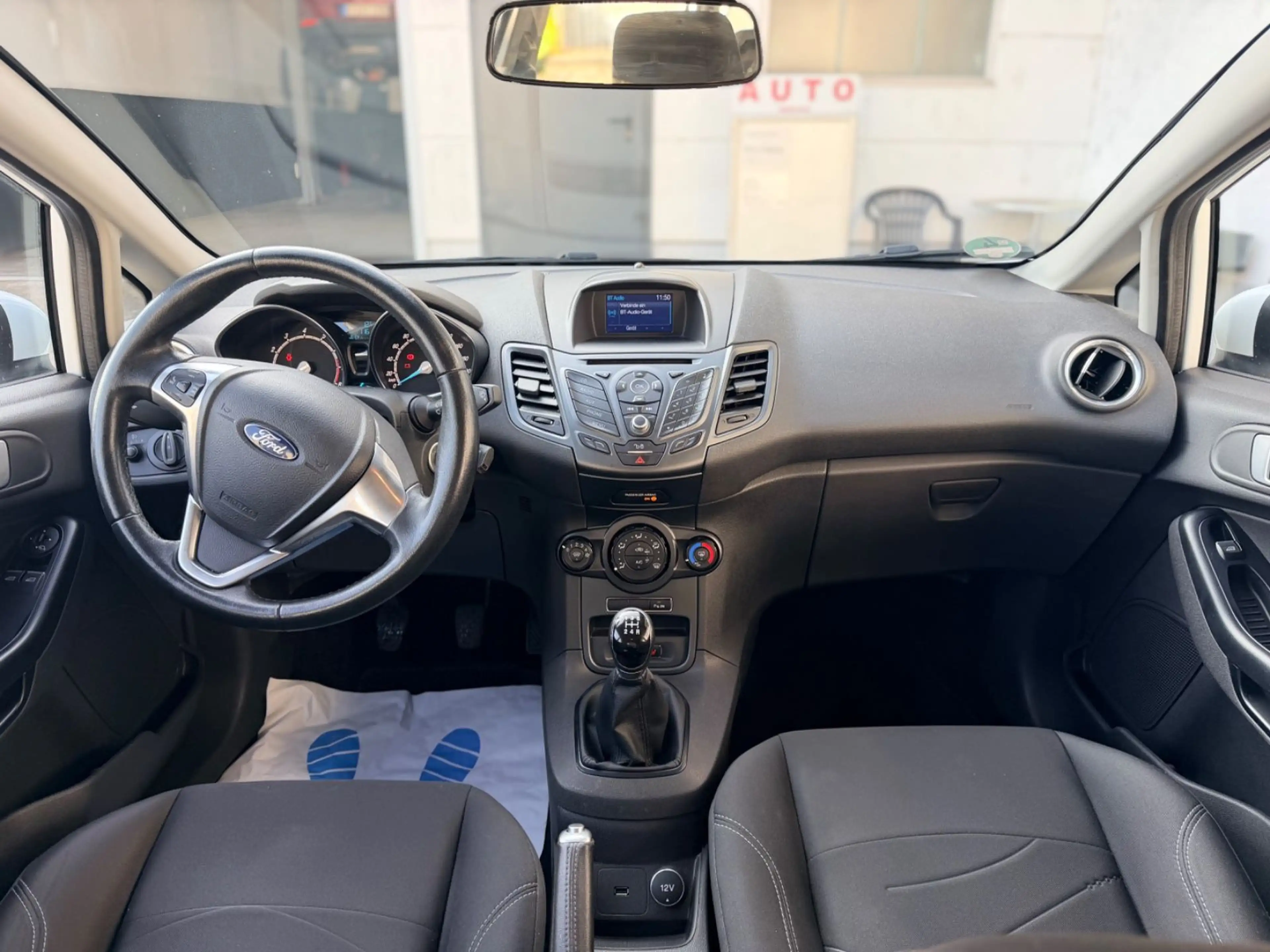 Ford Fiesta Trend Klima Shz 2.Hand 92Tkm — photo 8