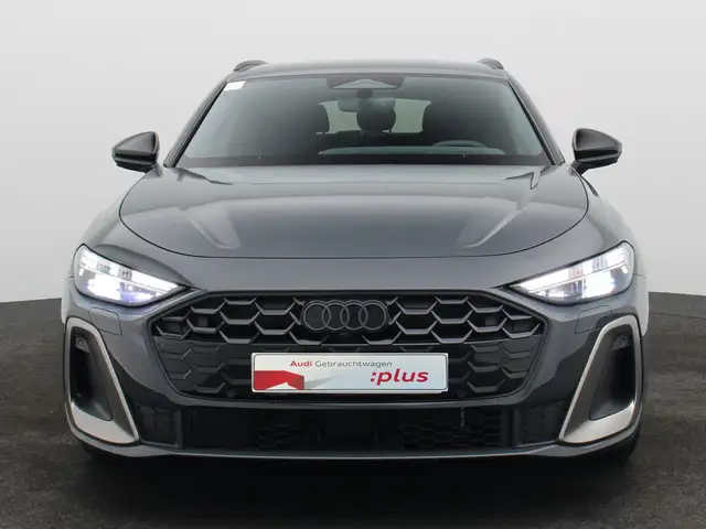 Audi A5 view 3