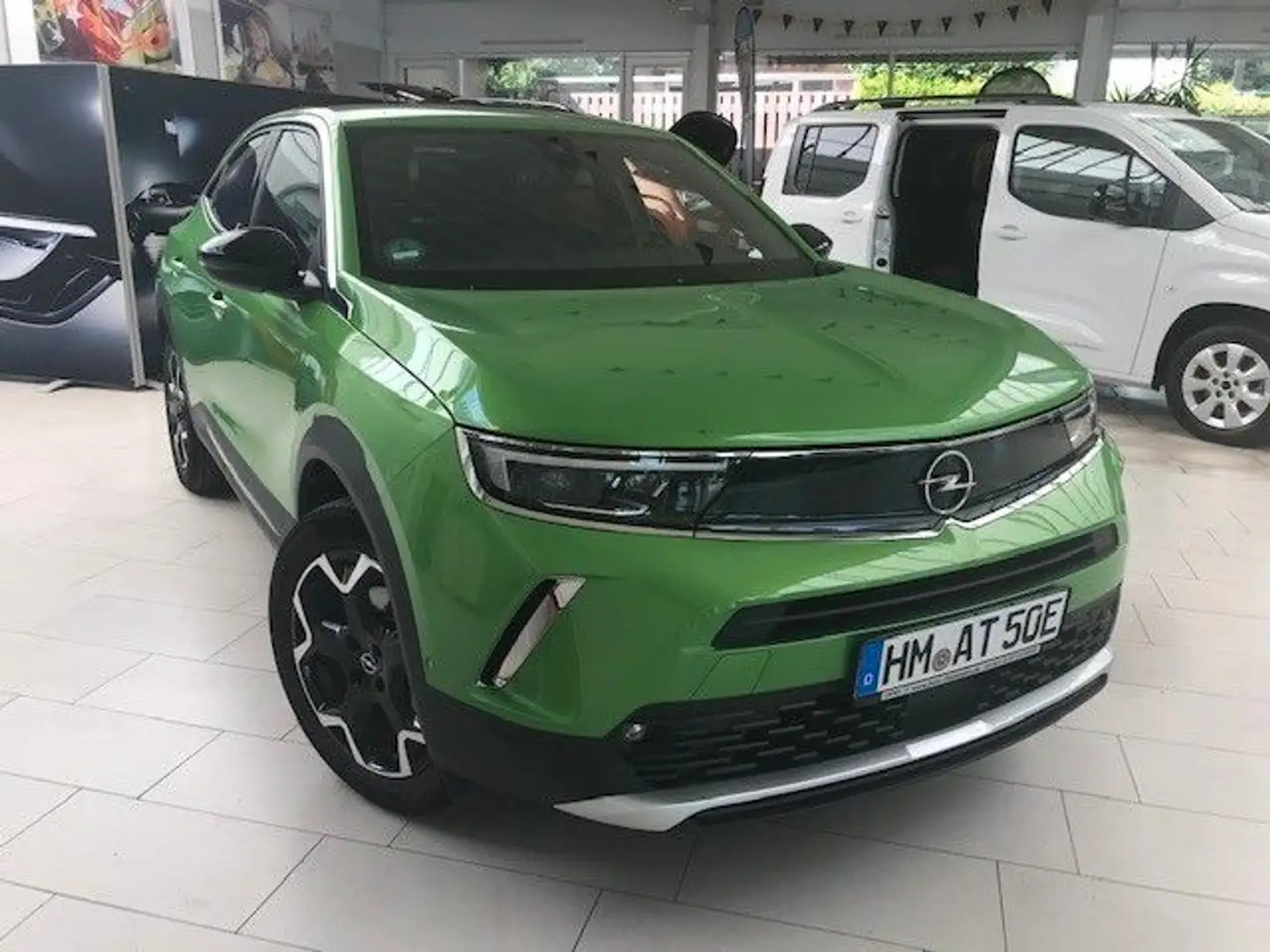 Opel Mokka e Ultimate Grün - 2