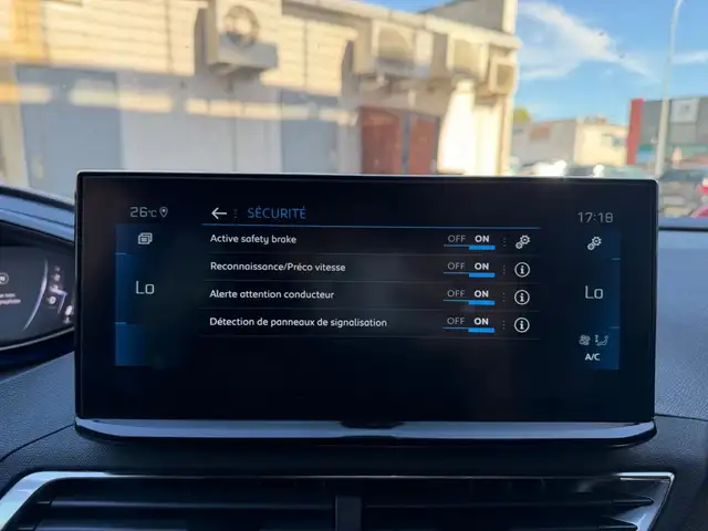 Peugeot 3008 view 25