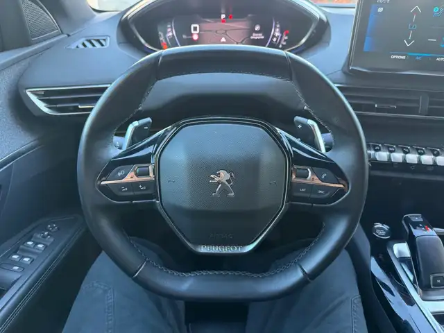 Peugeot 3008 view 16