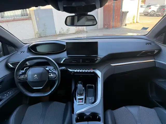 Peugeot 3008 view 15