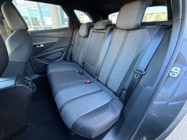 Peugeot 3008 view 14
