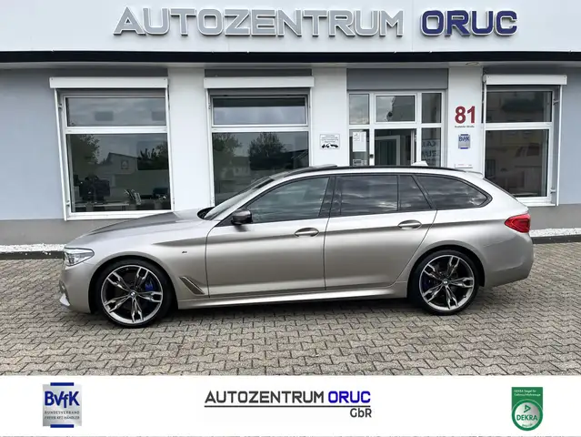 BMW M550 d Touring xDrive *Pano*LED*HUD*H&K*ACC*
