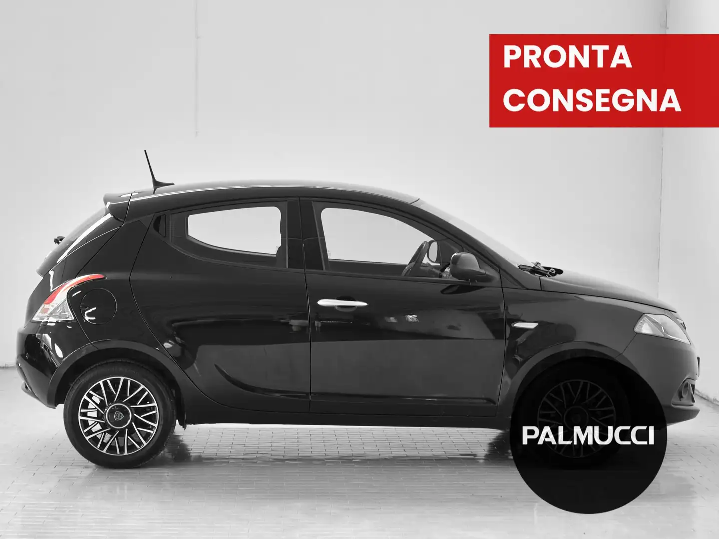 Lancia Ypsilon 1.0 FireFly 5 porte S&S Hybrid Platino - 2