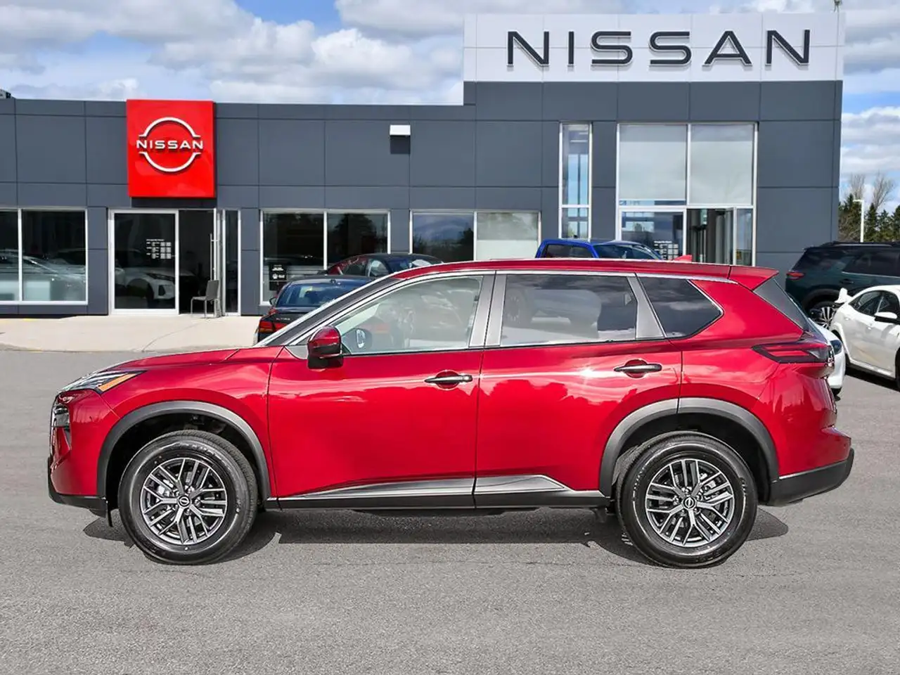 Nissan Rogue снимка Nissan Rogue