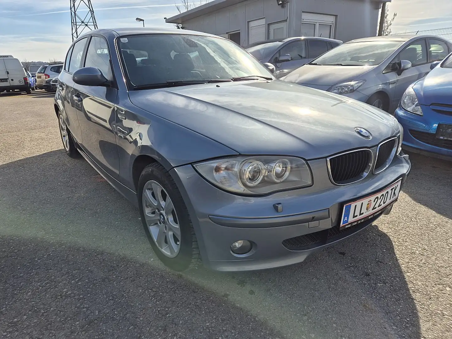 BMW 118 d Österreich-Paket Blau - 1