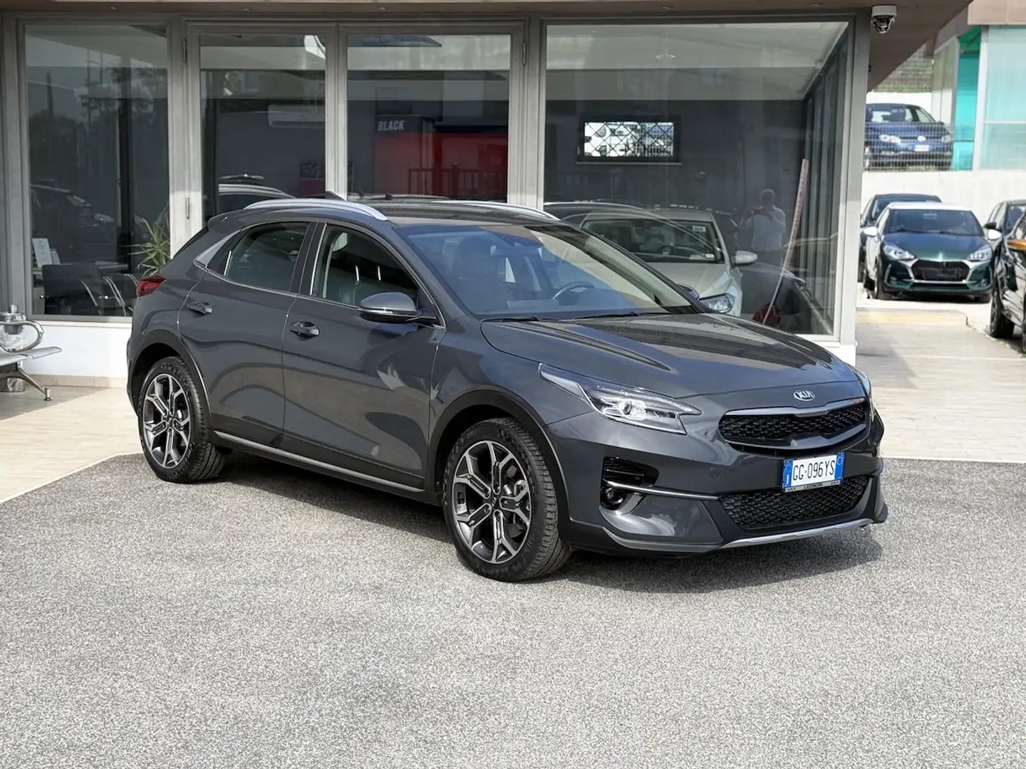 Kia XCeed 1.5 MHEV 160CV E6 - 2021 Gris - 1