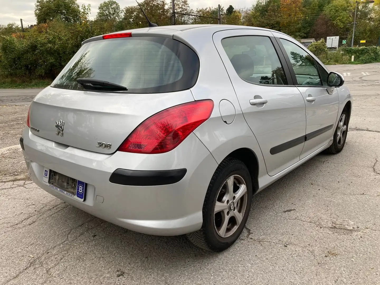 Peugeot 308 1.6 HDi 90ch BLUE LION Style - 2