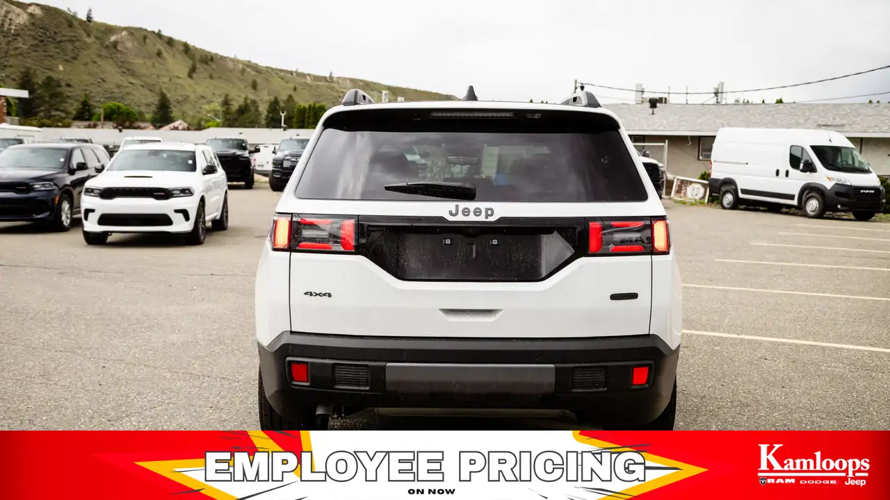 Jeep Cherokee снимка Jeep Cherokee