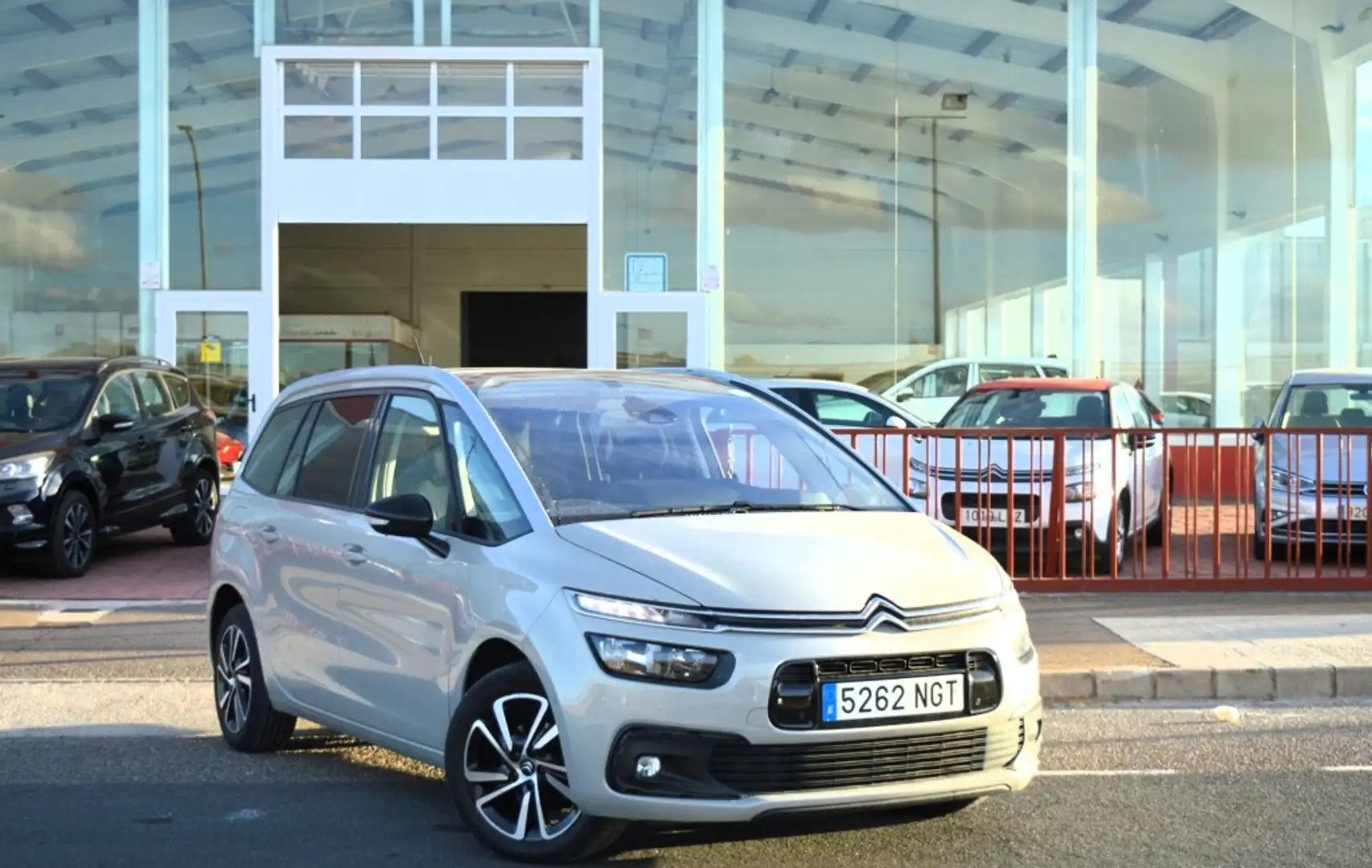 Citroen C4 Grand Spacetourer 1.5BlueHDI S&S Shine Pack 130 Gris - 2