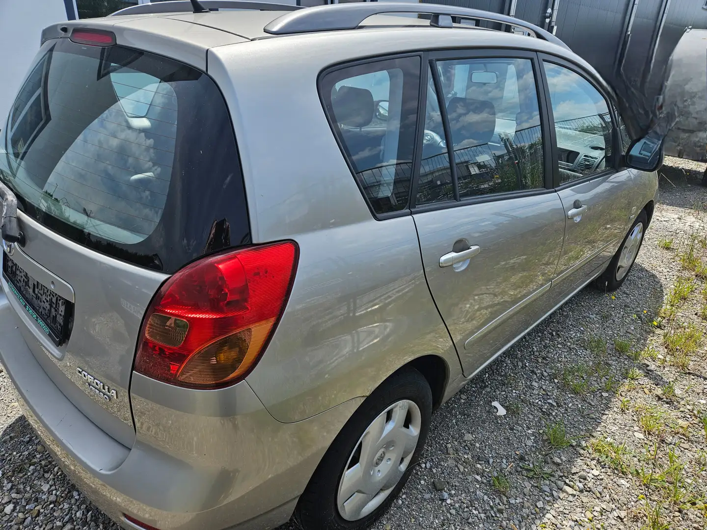 Toyota Corolla Verso Corolla Verso 1.6 Gris - 2