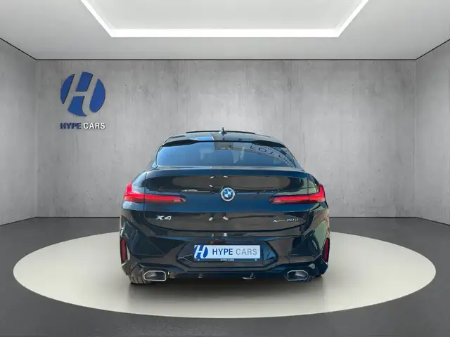 BMW X4 view 8