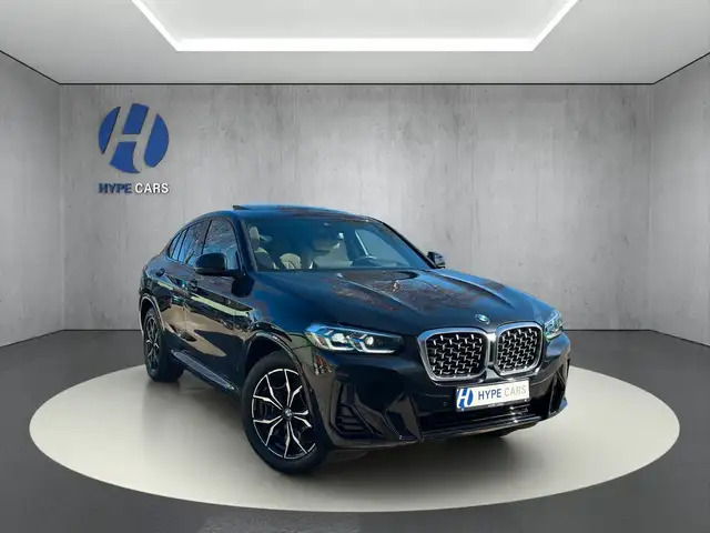 BMW X4 view 3