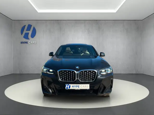 BMW X4 view 2