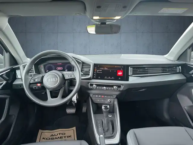 Audi A1 view 11
