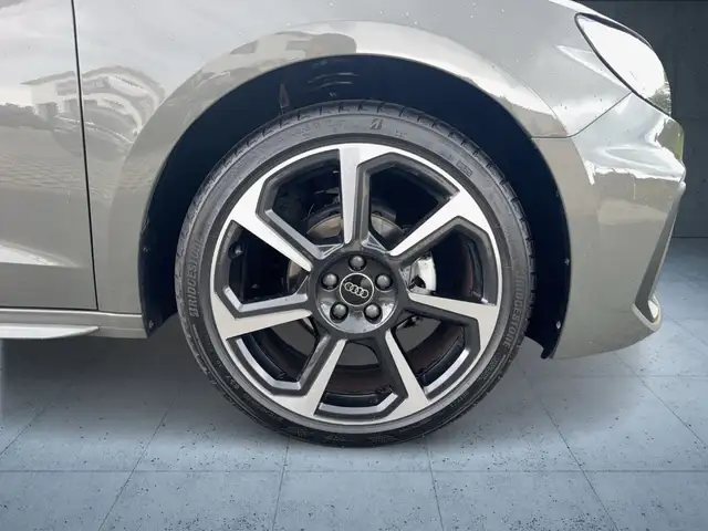 Audi A1 view 7