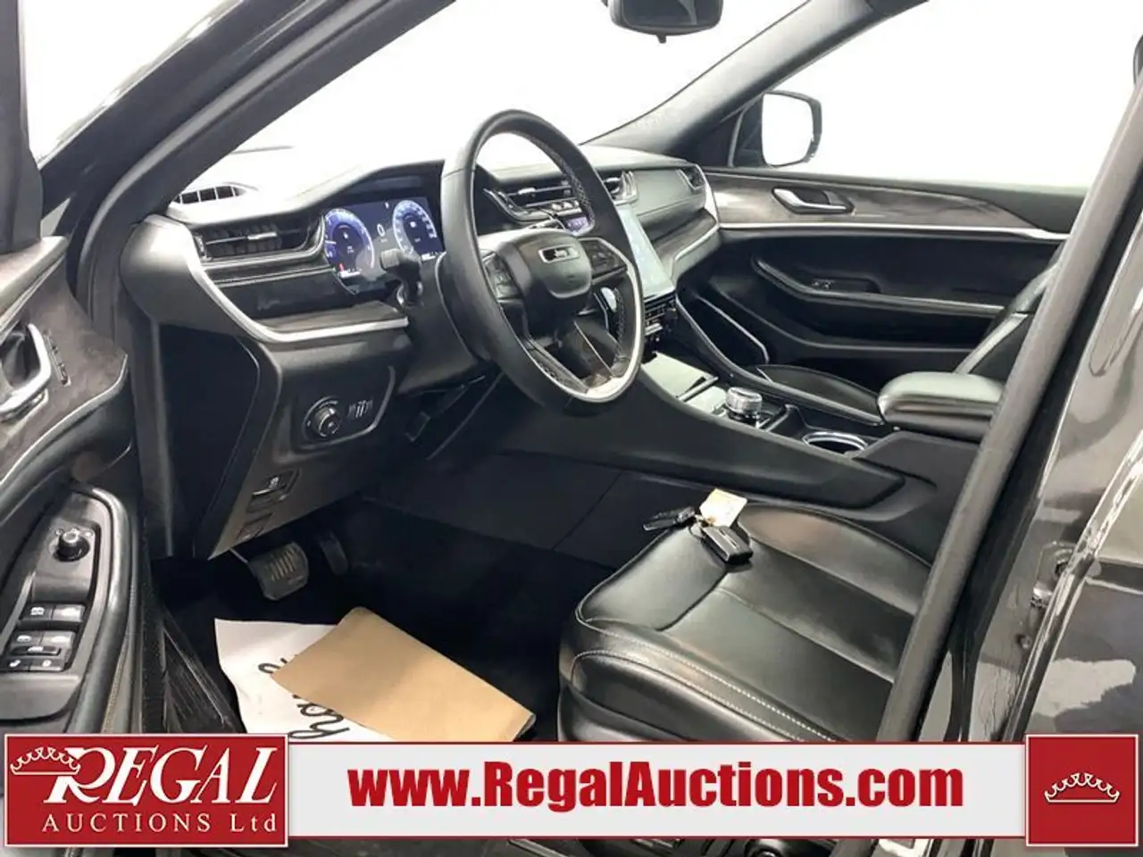 Jeep Grand Cherokee photo Jeep Grand Cherokee