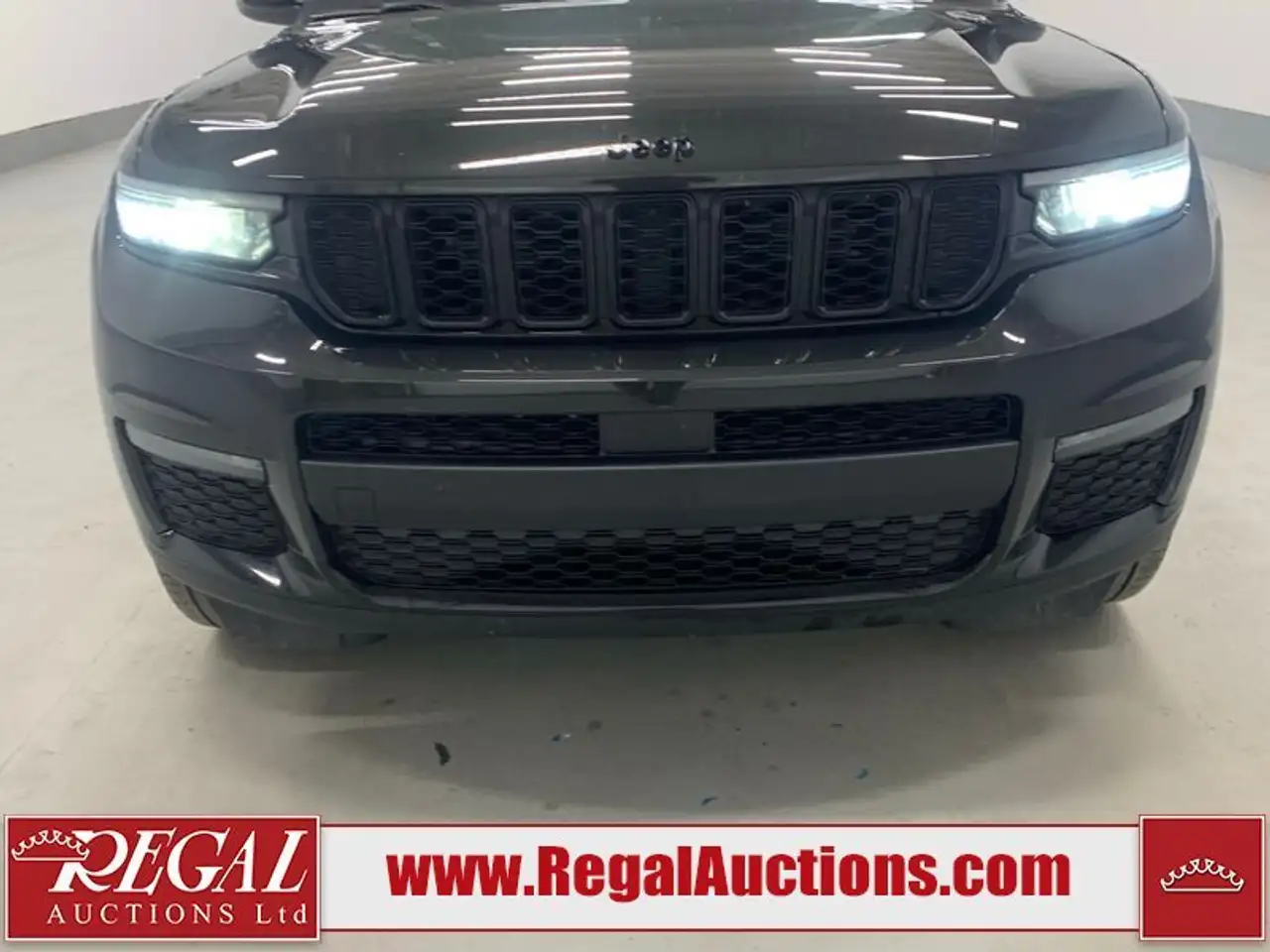 Jeep Grand Cherokee photo Jeep Grand Cherokee