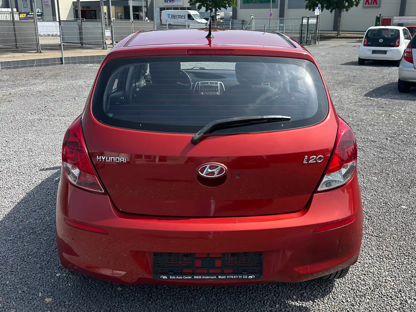 Hyundai i20 1.2 Classic Oranje - 2