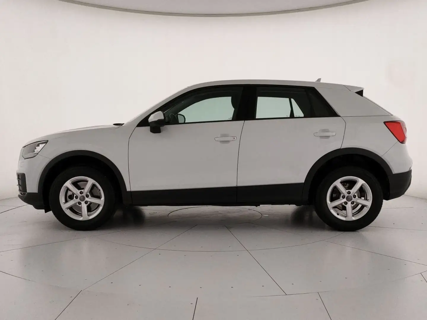 Audi Q2 1.0 tfsi business Bianco - 2
